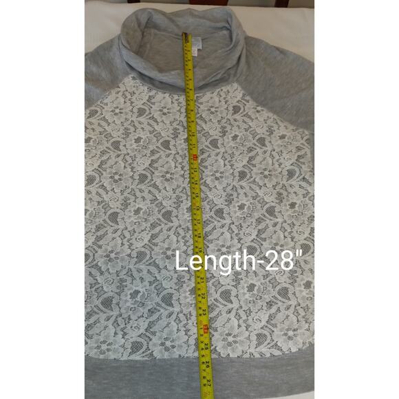 Sunday Cowl Neck Top Sz 2X Gray White Lace Front Panel Lightweight Sweater - Picture 13 of 16